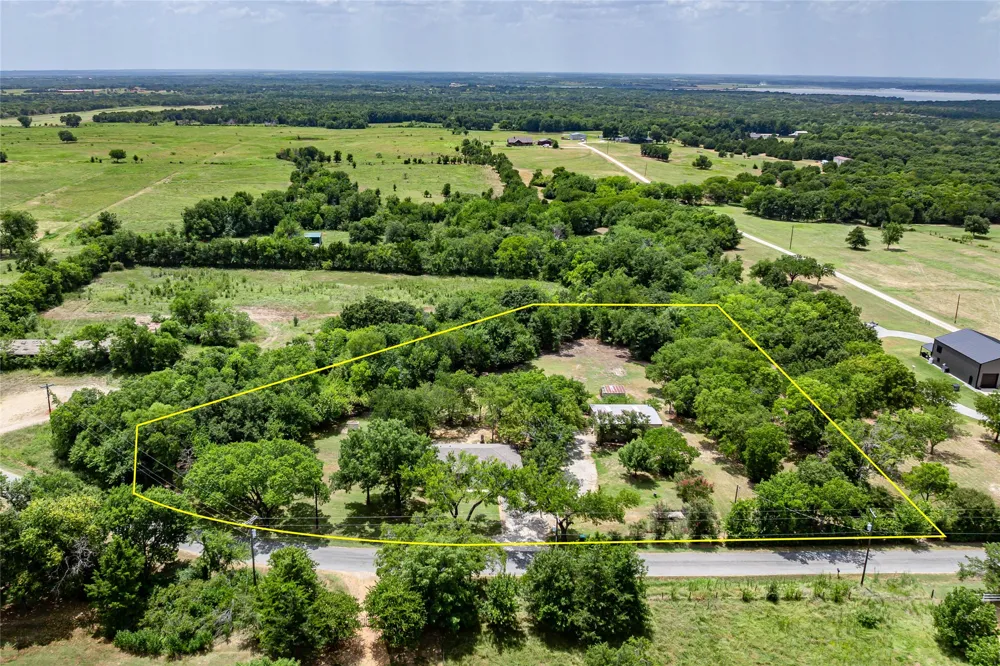 414 Flowing Wells Road Pottsboro, TX 75076