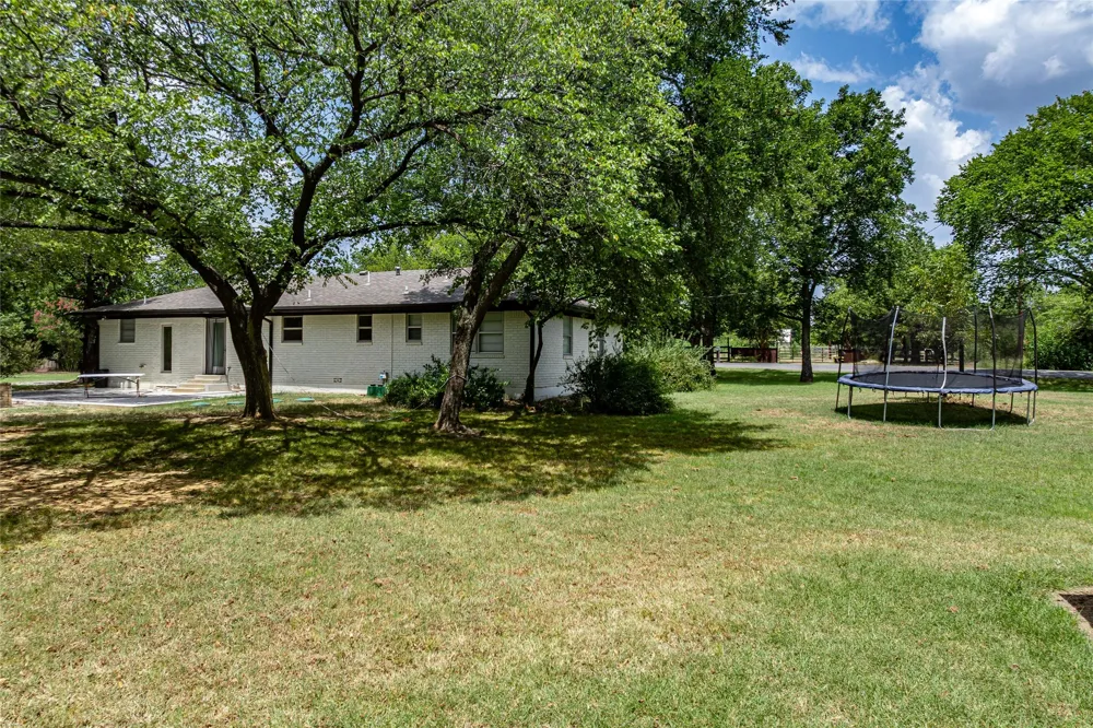 414 Flowing Wells Road Pottsboro, TX 75076