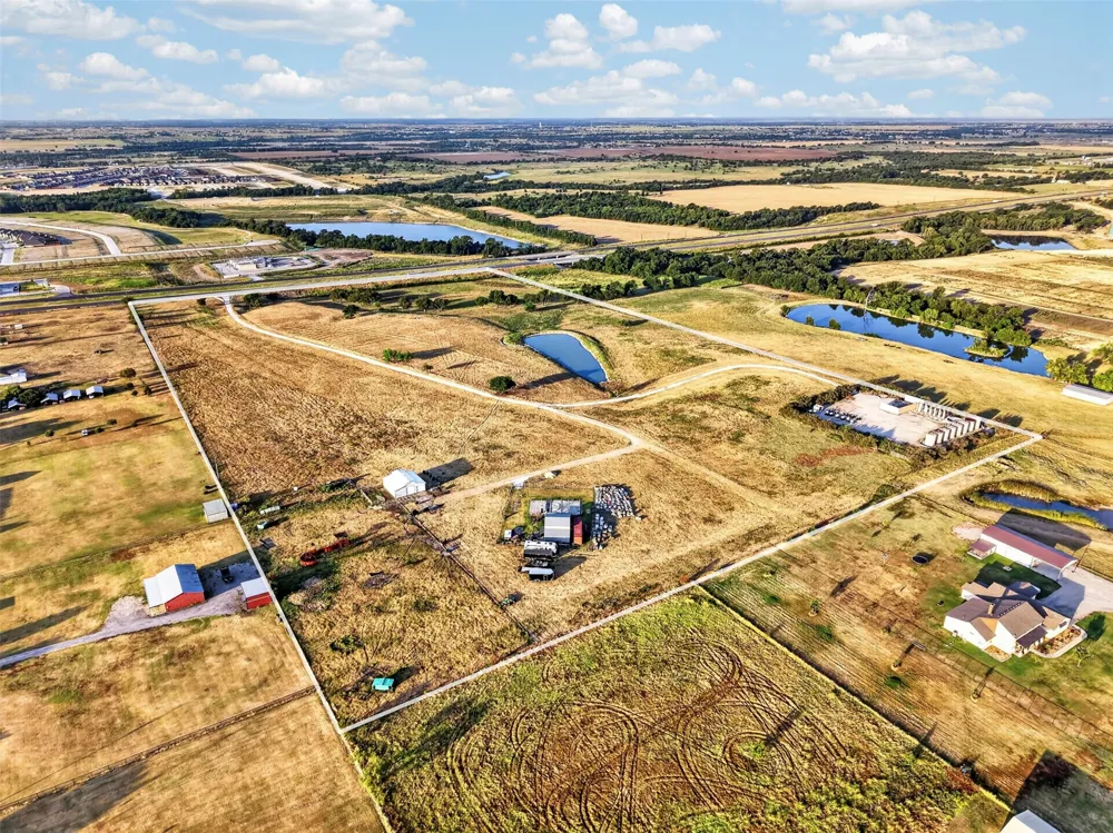 12420 US Highway 380 W Krum, TX 76249