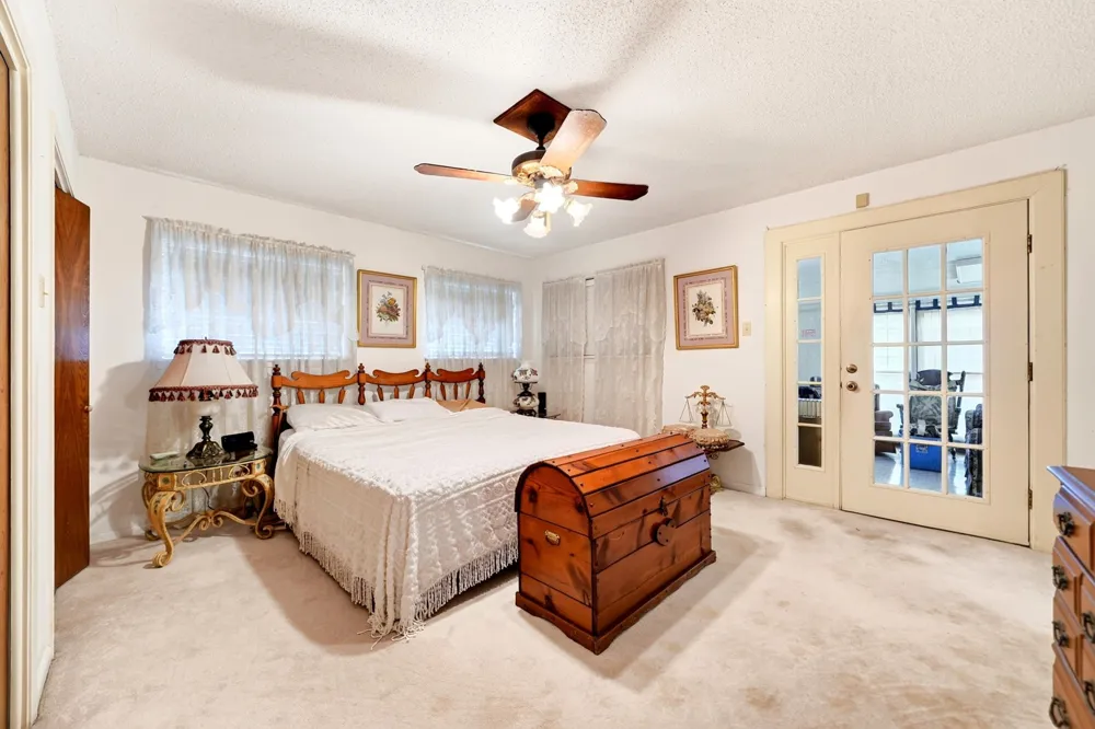 720 S Houston Street Edgewood, TX 75117