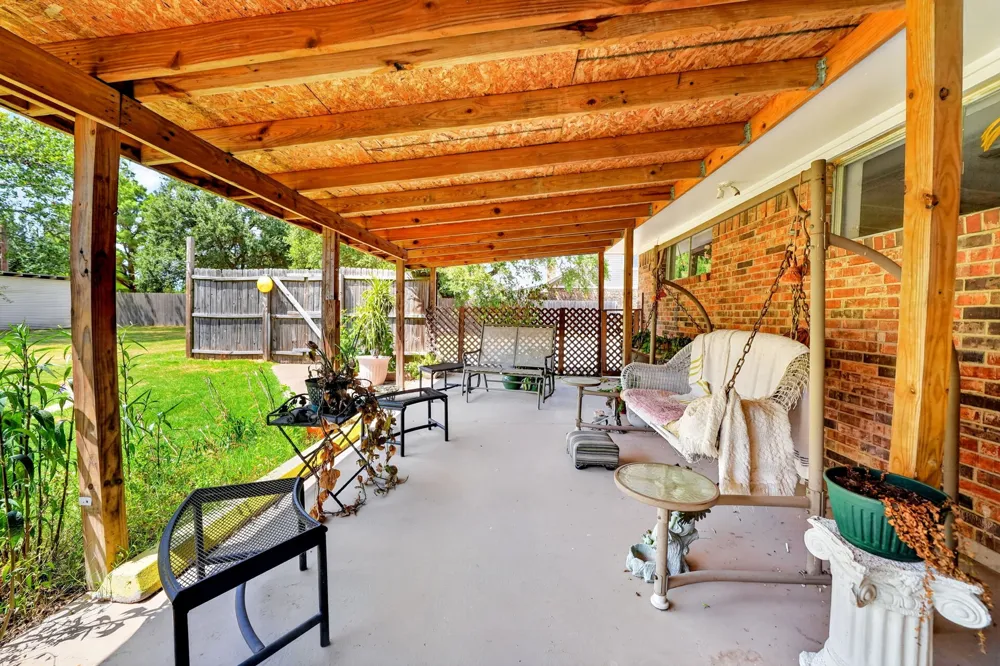 720 S Houston Street Edgewood, TX 75117