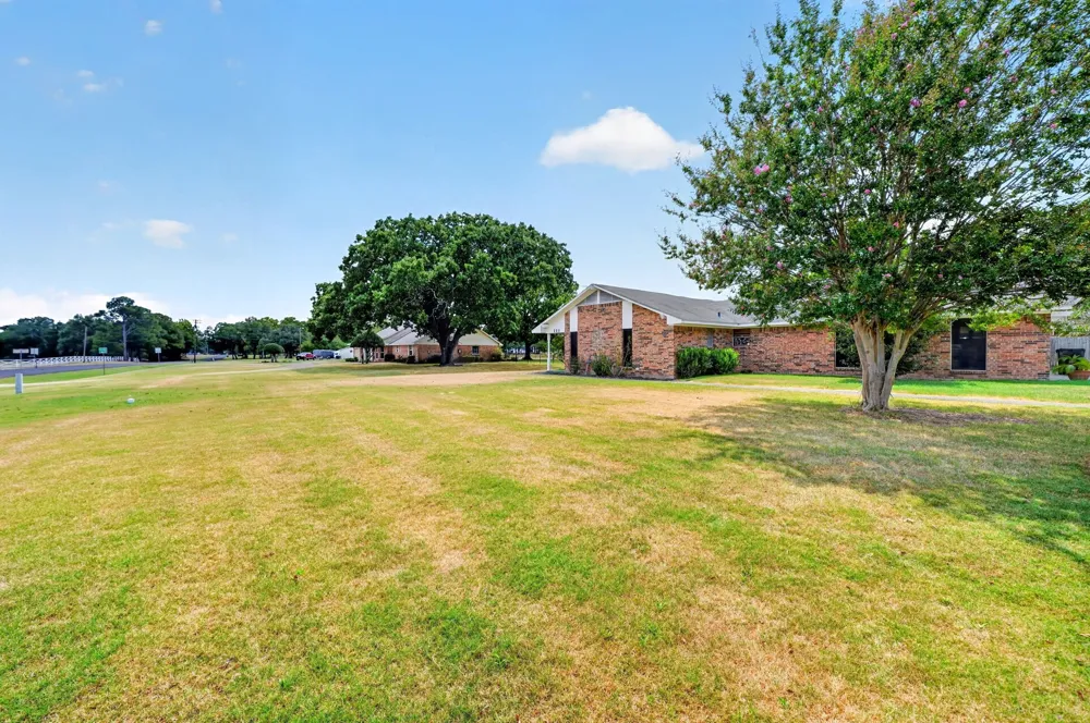 720 S Houston Street Edgewood, TX 75117
