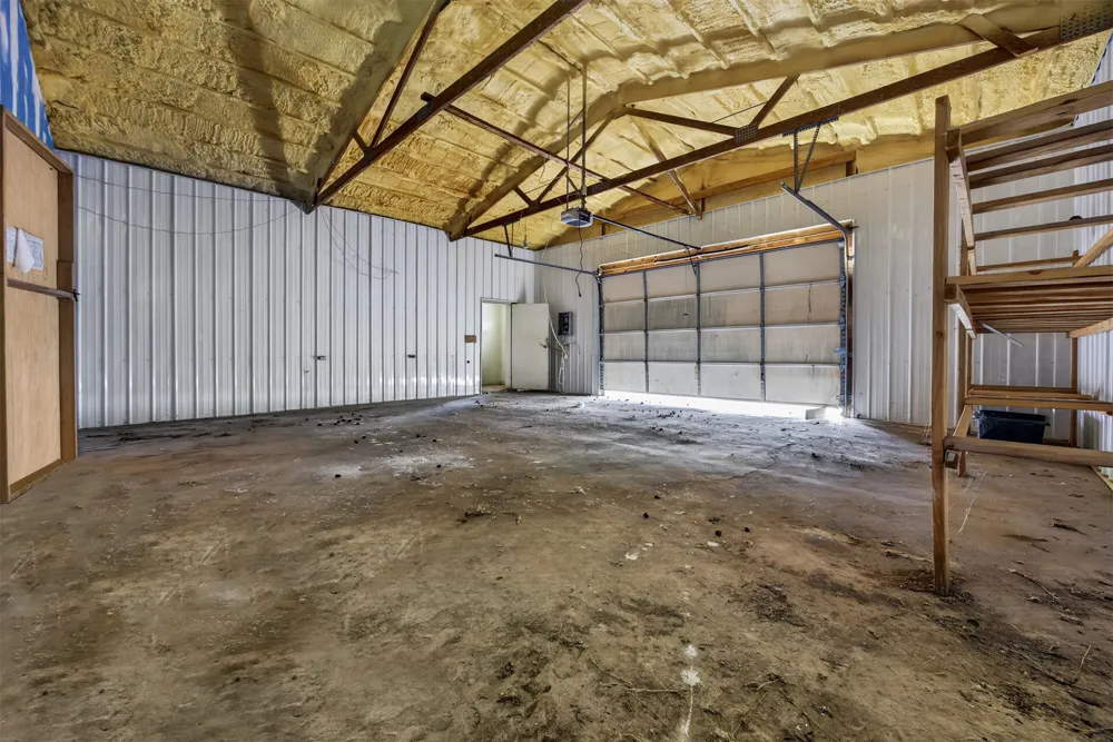 100 S 194th Street W Council Hill, OK 74428