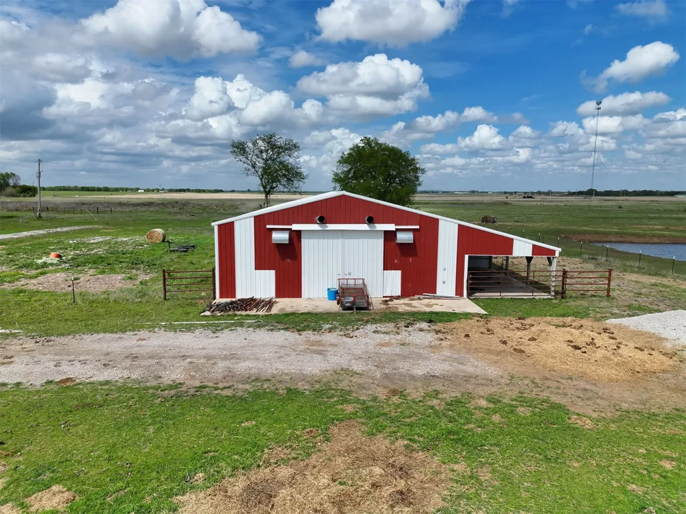 100 S 194th Street W Council Hill, OK 74428