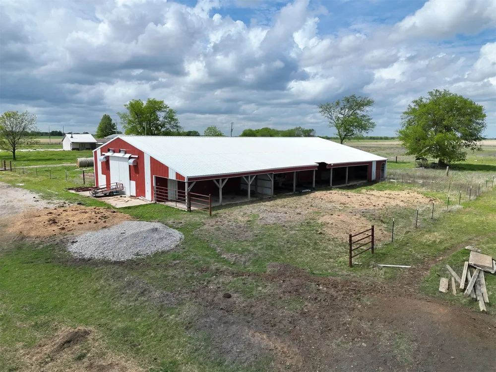 100 S 194th Street W Council Hill, OK 74428