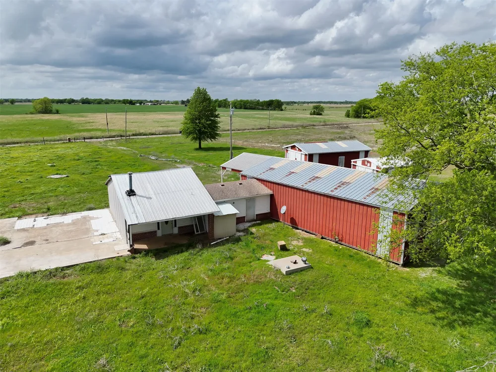 100 S 194th Street W Council Hill, OK 74428