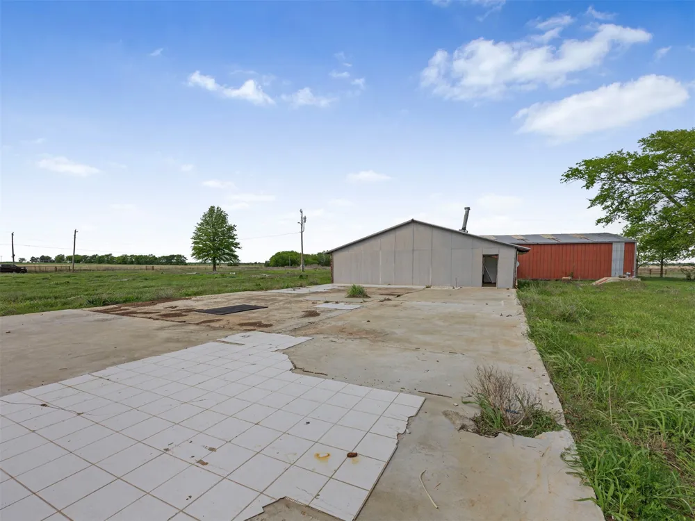 100 S 194th Street W Council Hill, OK 74428
