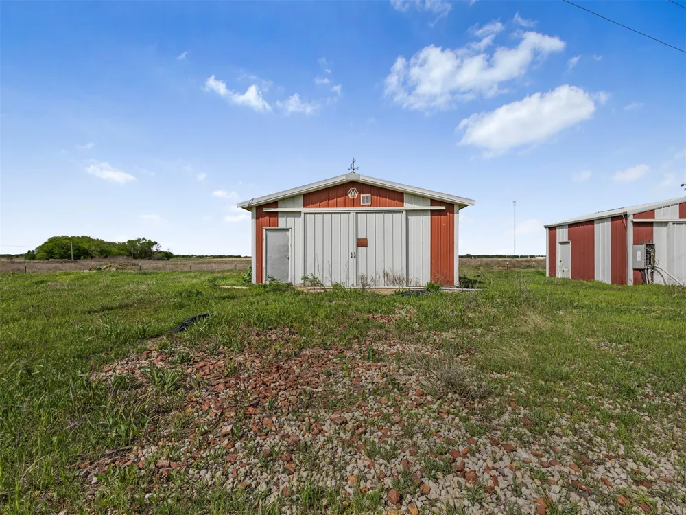 100 S 194th Street W Council Hill, OK 74428