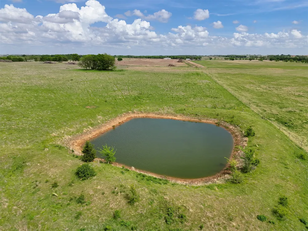 100 S 194th Street W Council Hill, OK 74428