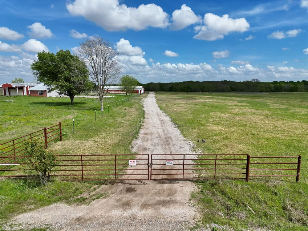 100 S 194th Street W Council Hill, OK 74428