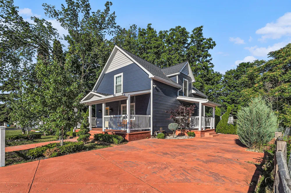 607 S State Street Hart City, MI 49420