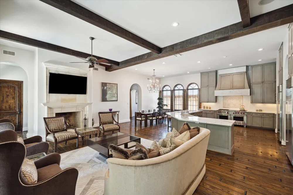 5556 Lynbrook Drive Houston, TX 77056
