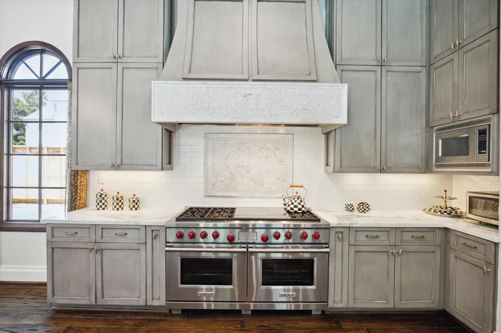 5556 Lynbrook Drive Houston, TX 77056