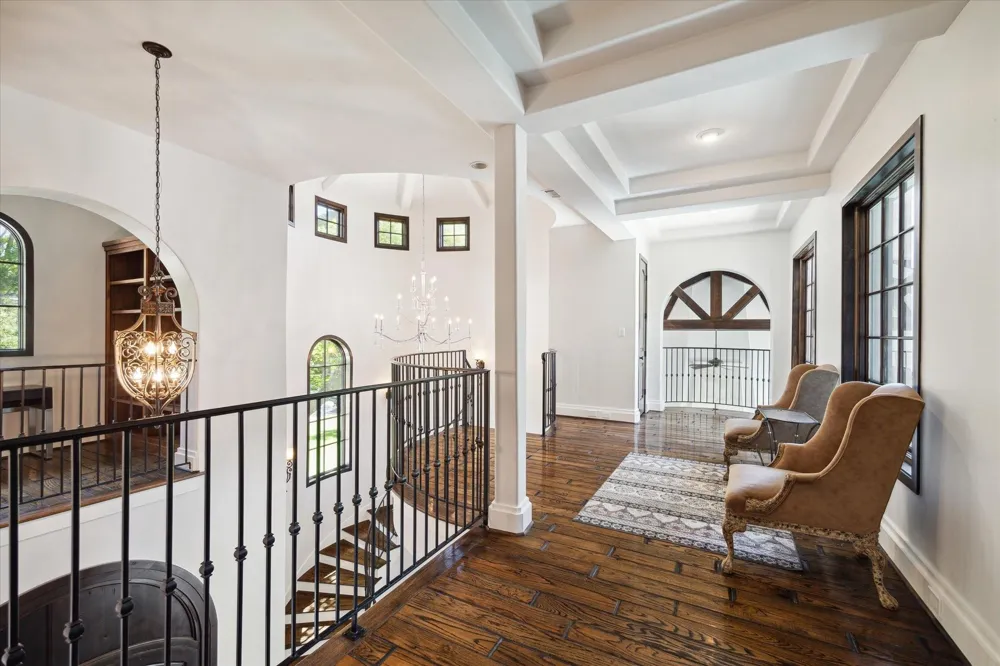 5556 Lynbrook Drive Houston, TX 77056