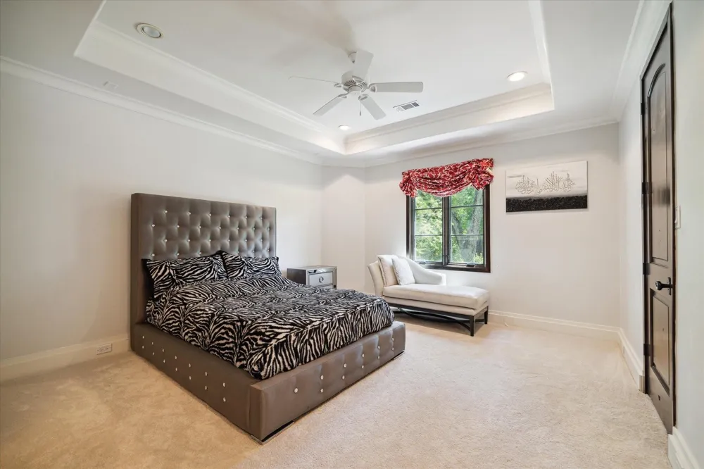 5556 Lynbrook Drive Houston, TX 77056