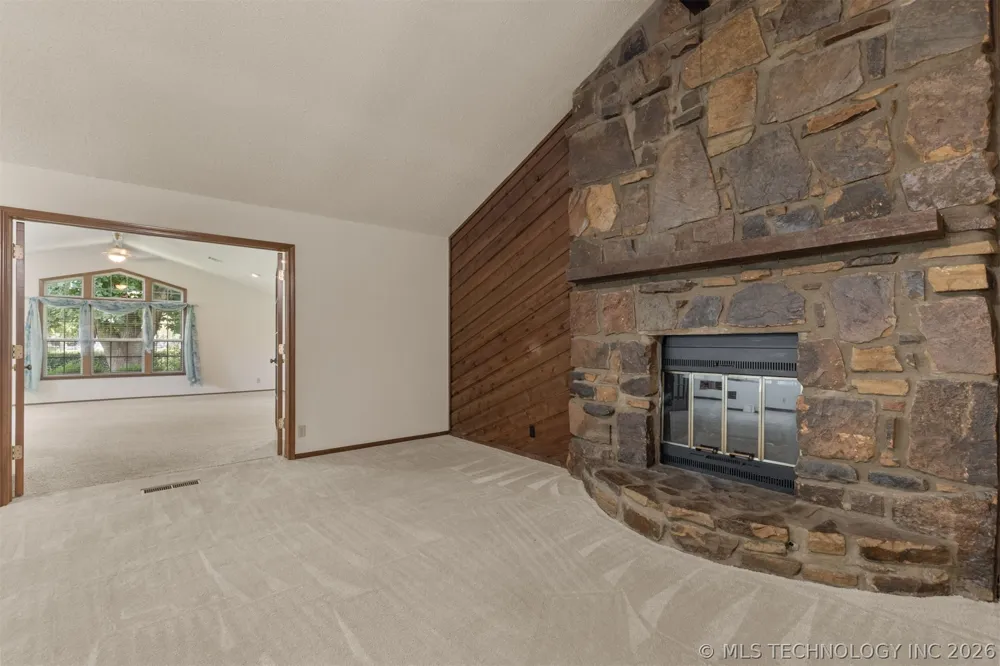 12811 E 133rd Street S Broken Arrow, OK 74011