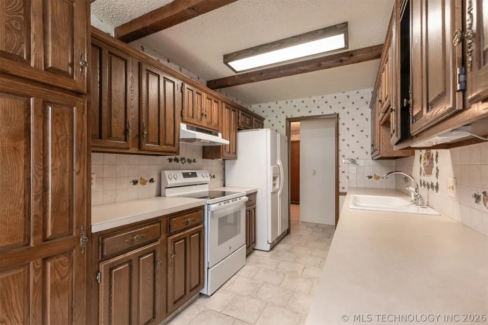 12811 E 133rd Street S Broken Arrow, OK 74011