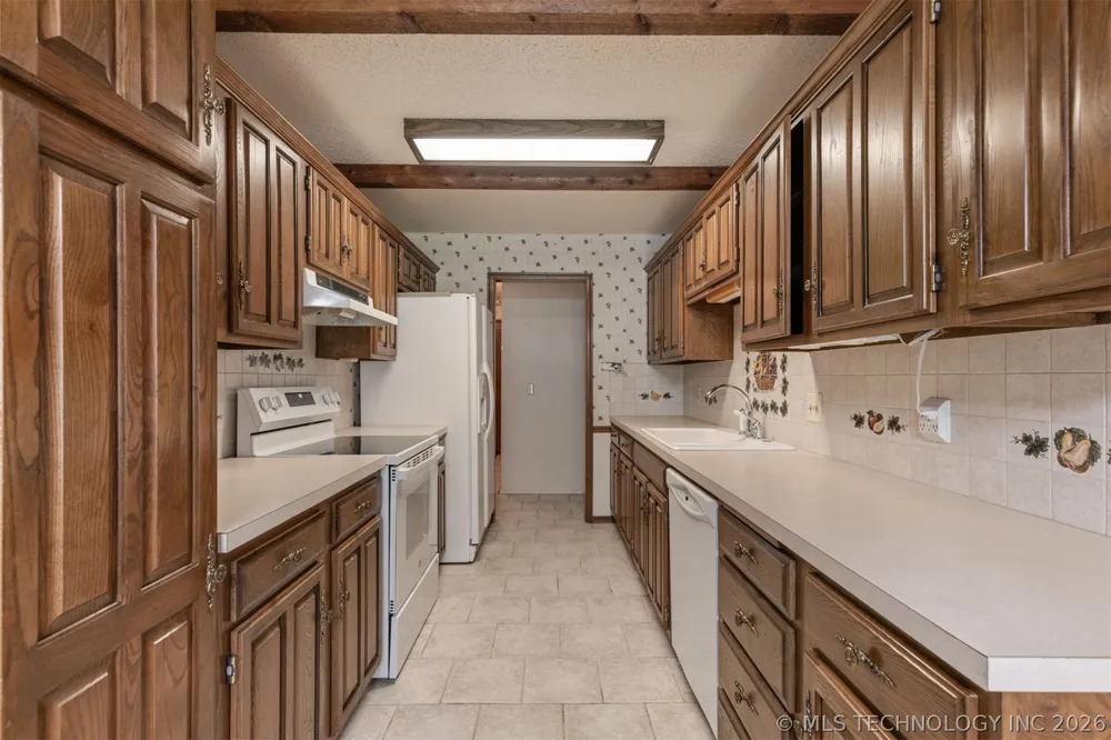 12811 E 133rd Street S Broken Arrow, OK 74011