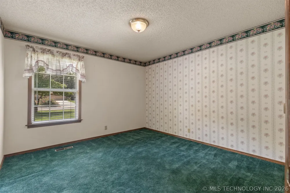 12811 E 133rd Street S Broken Arrow, OK 74011