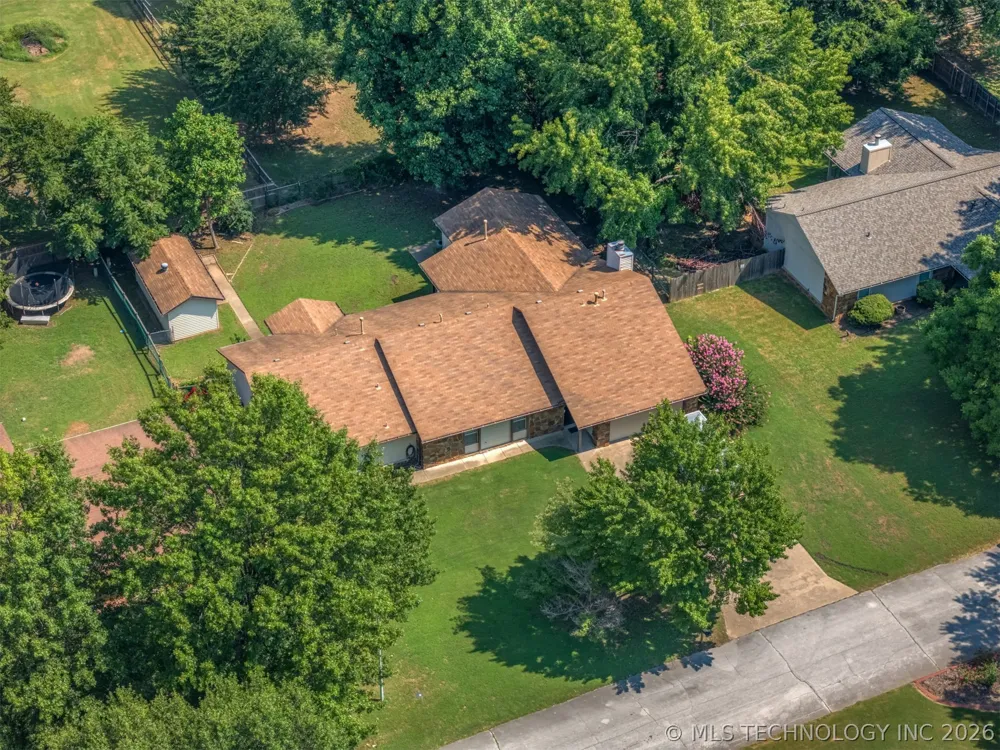 12811 E 133rd Street S Broken Arrow, OK 74011