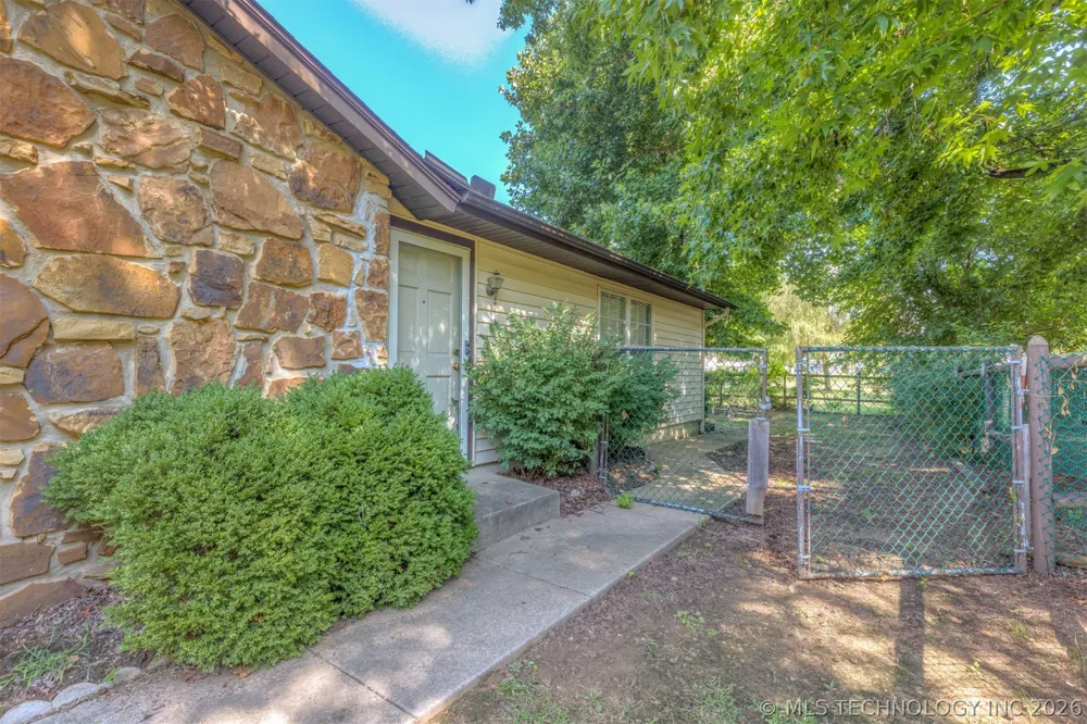 12811 E 133rd Street S Broken Arrow, OK 74011