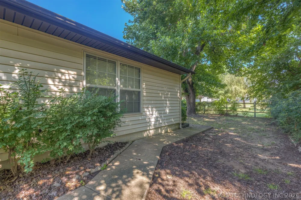 12811 E 133rd Street S Broken Arrow, OK 74011