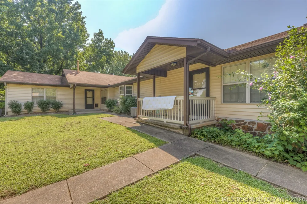 12811 E 133rd Street S Broken Arrow, OK 74011