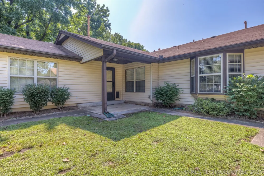 12811 E 133rd Street S Broken Arrow, OK 74011
