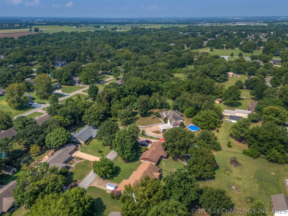 12811 E 133rd Street S Broken Arrow, OK 74011
