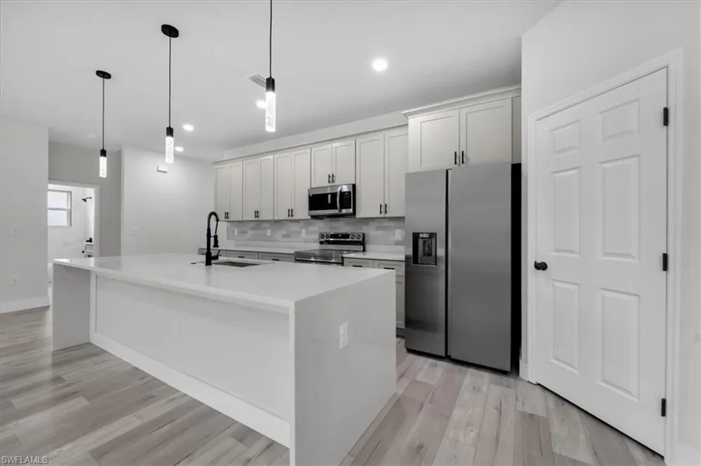 4700 San Ignacio Drive Sebring, FL 33872