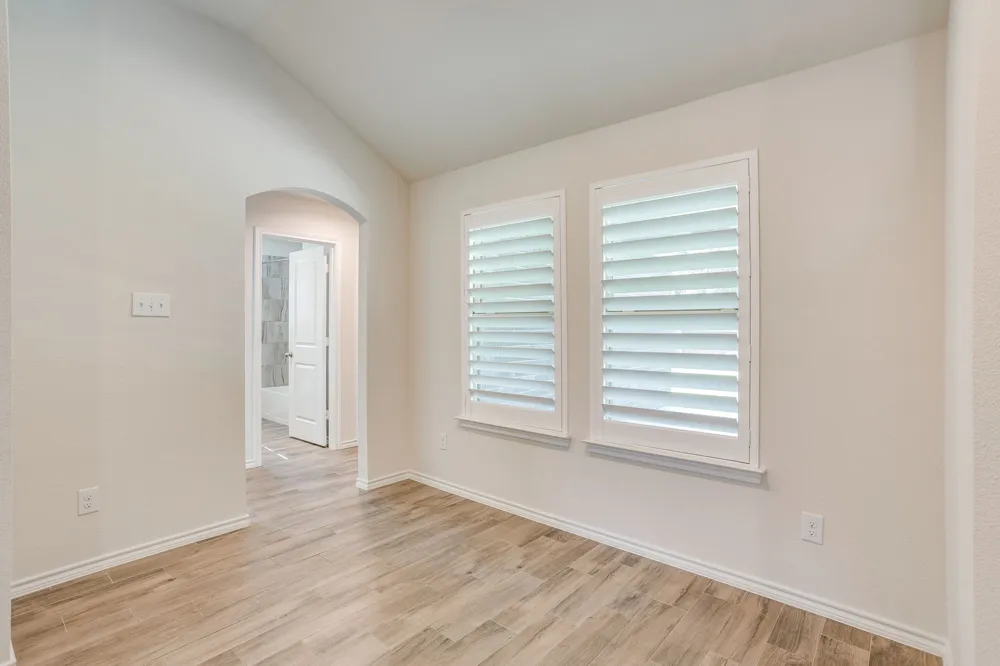 1533 Grassy Meadows Drive Burleson, TX 76058