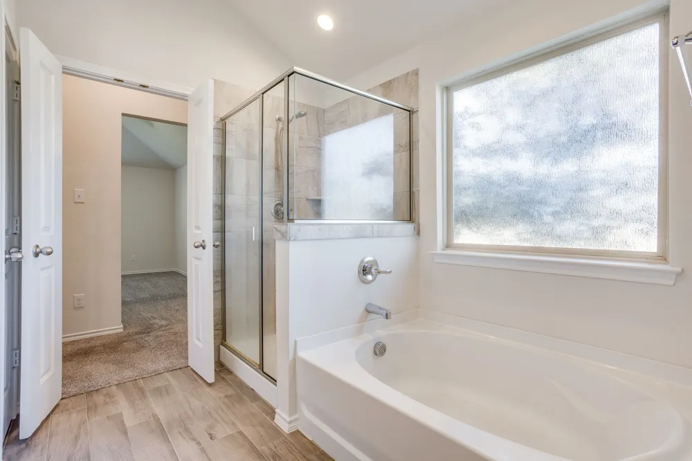 1533 Grassy Meadows Drive Burleson, TX 76058