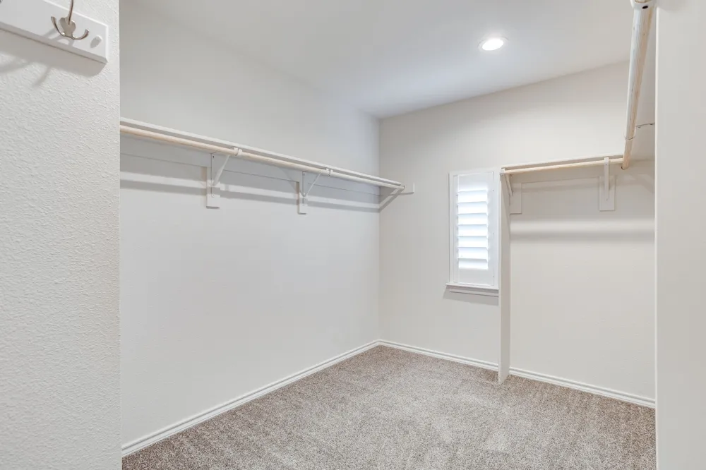 1533 Grassy Meadows Drive Burleson, TX 76058
