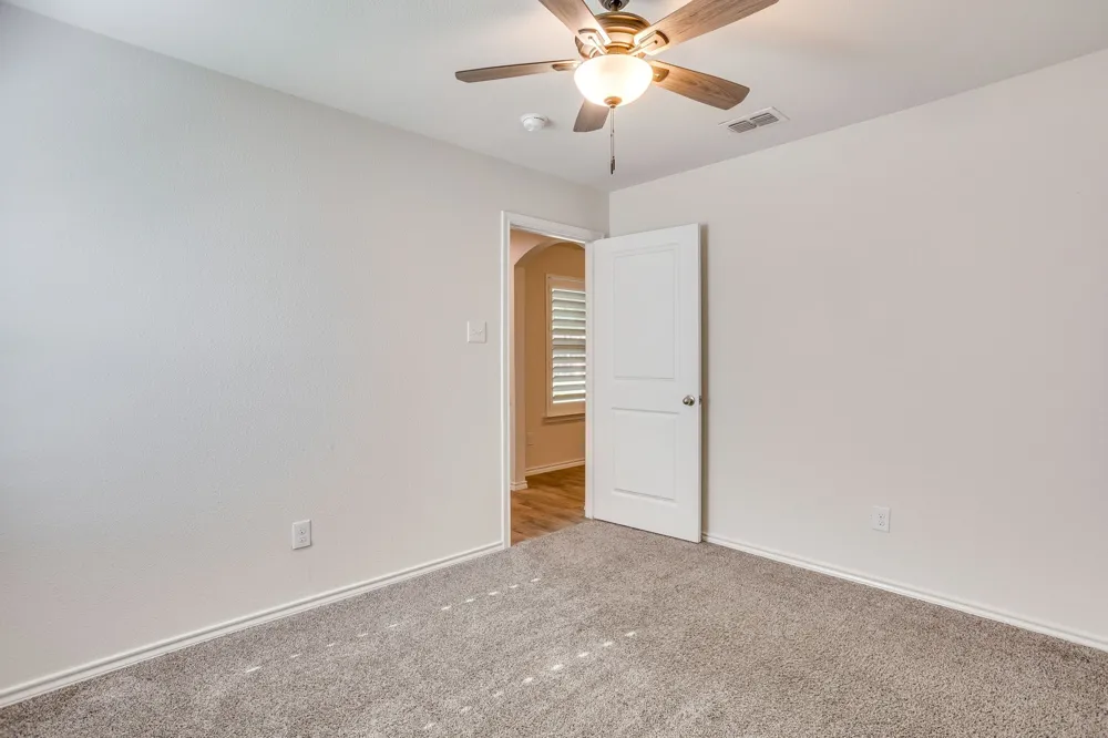 1533 Grassy Meadows Drive Burleson, TX 76058