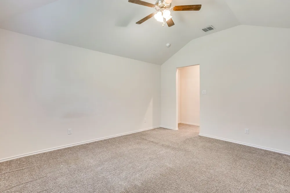 1533 Grassy Meadows Drive Burleson, TX 76058