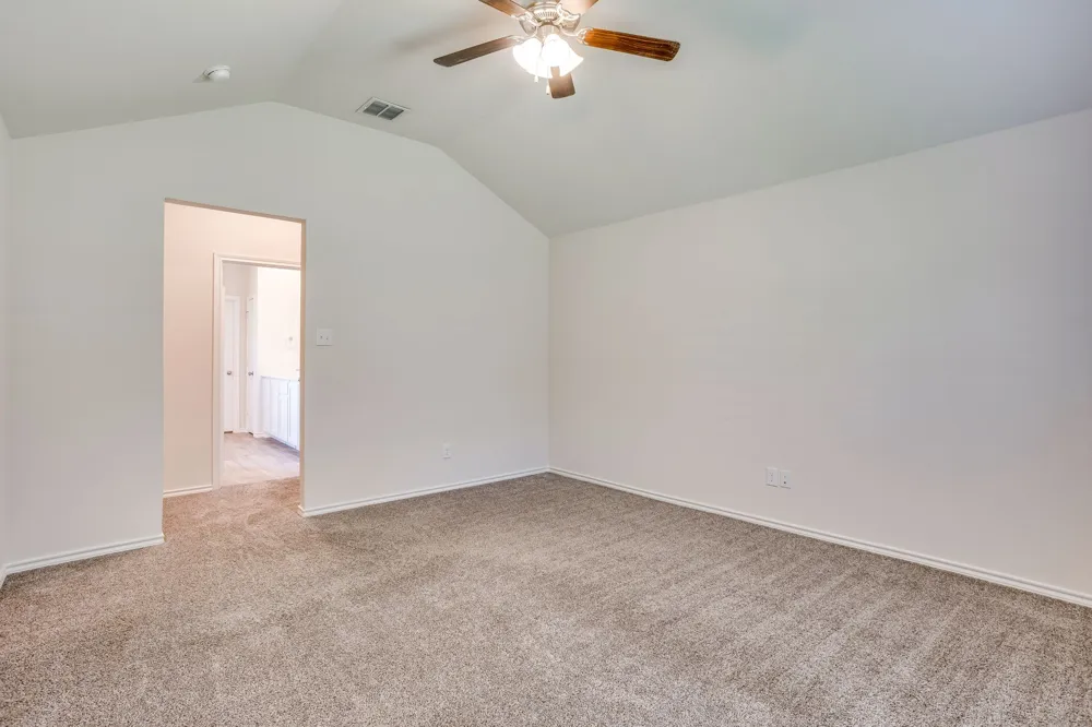 1533 Grassy Meadows Drive Burleson, TX 76058