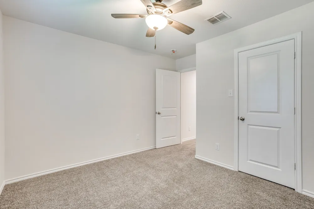 1533 Grassy Meadows Drive Burleson, TX 76058