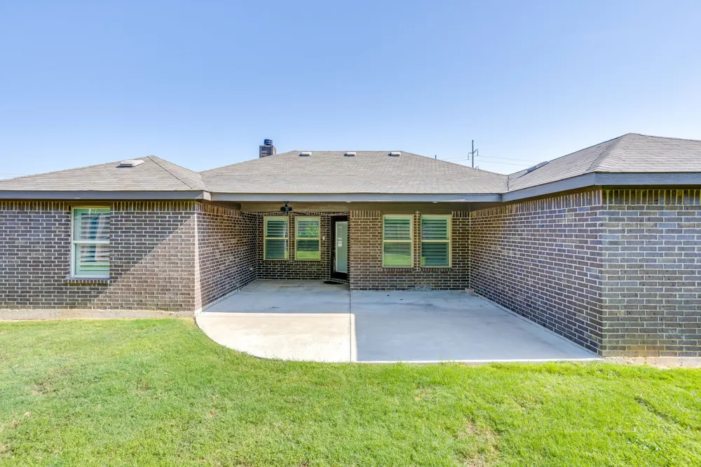 1533 Grassy Meadows Drive Burleson, TX 76058