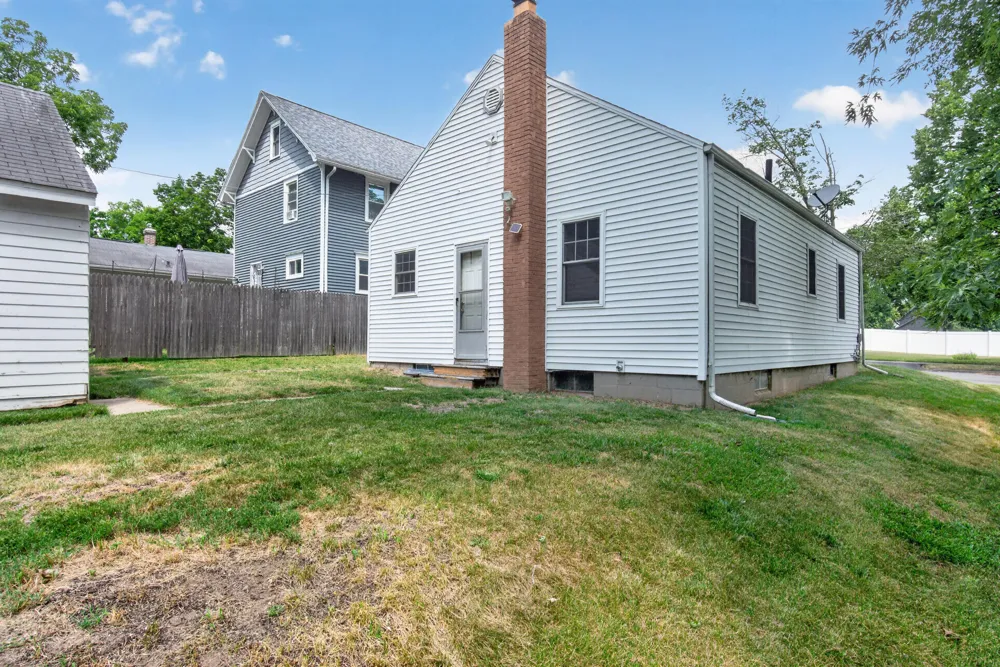 135 E Mansion Jackson, MI 49203