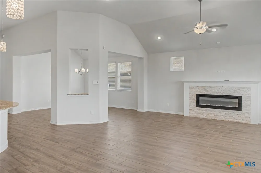 7701 Preston Hollow Drive Killeen, TX 76542