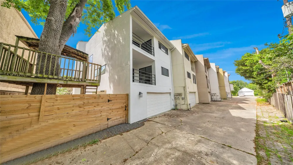 3510 Bellaire Boulevard Houston, TX 77025