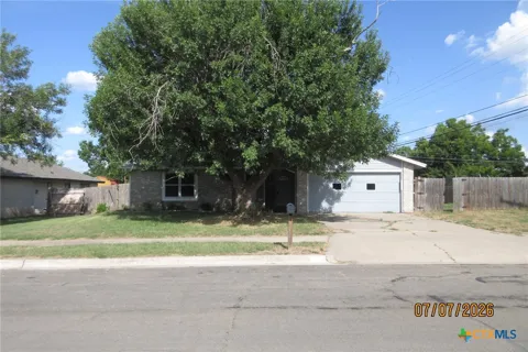 2006 Eisenhower Drive