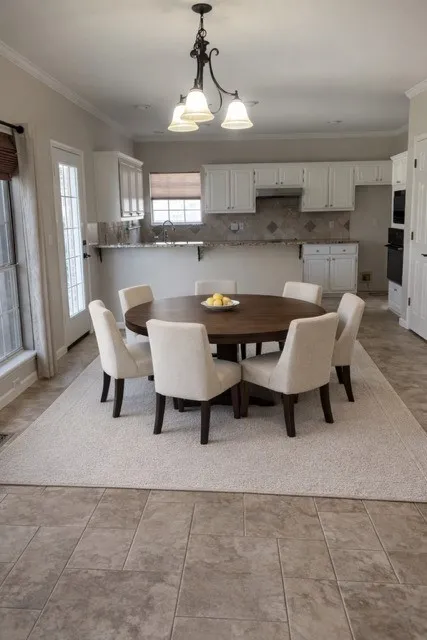 1004 S Yellowood Avenue Broken Arrow, OK 74012