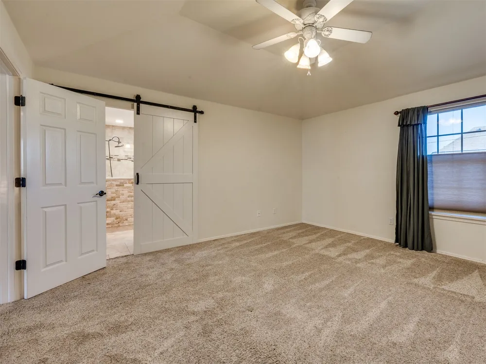 1004 S Yellowood Avenue Broken Arrow, OK 74012