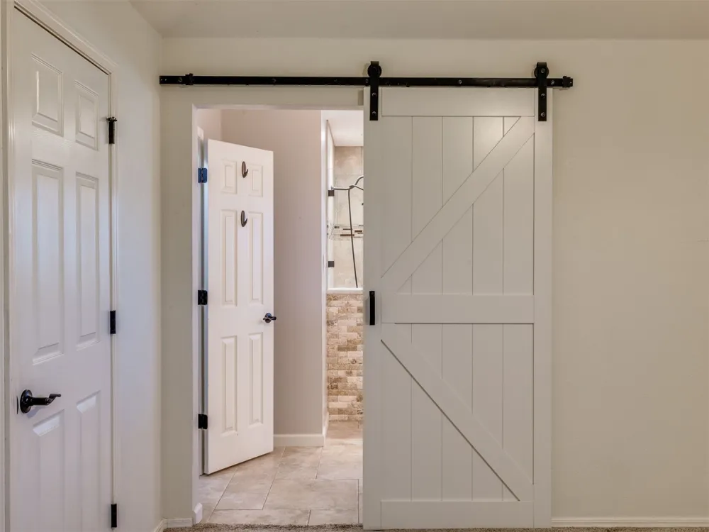 1004 S Yellowood Avenue Broken Arrow, OK 74012