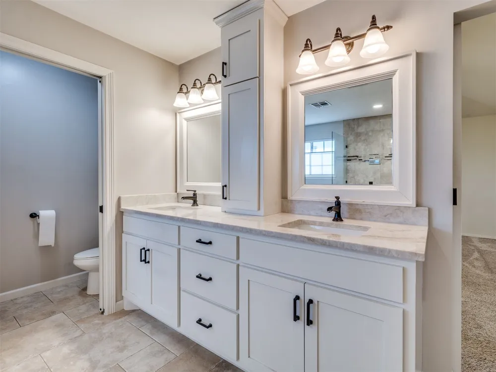 1004 S Yellowood Avenue Broken Arrow, OK 74012