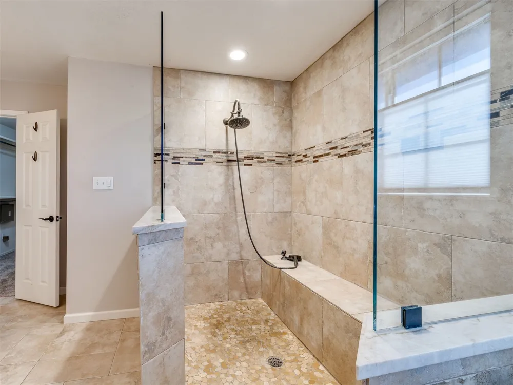 1004 S Yellowood Avenue Broken Arrow, OK 74012