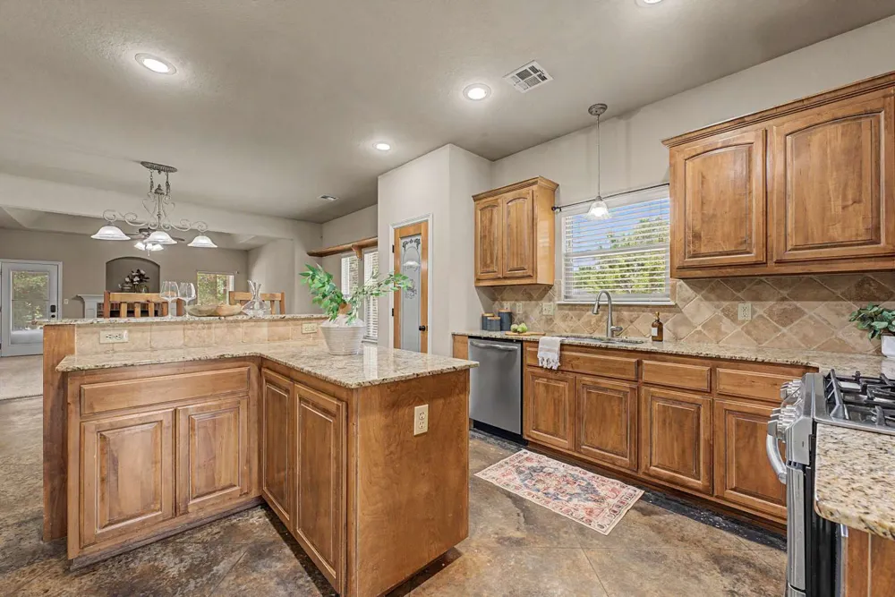 701 W 39th Street Sand Springs, OK 74063