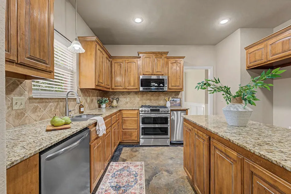 701 W 39th Street Sand Springs, OK 74063