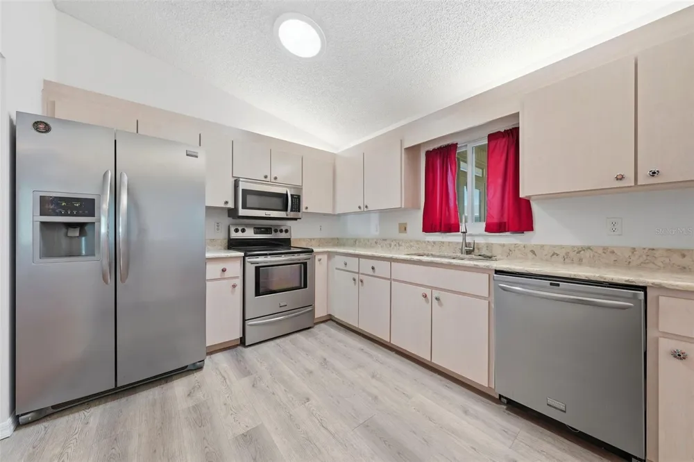 17989 SE 106TH COURT Summerfield, FL 34491